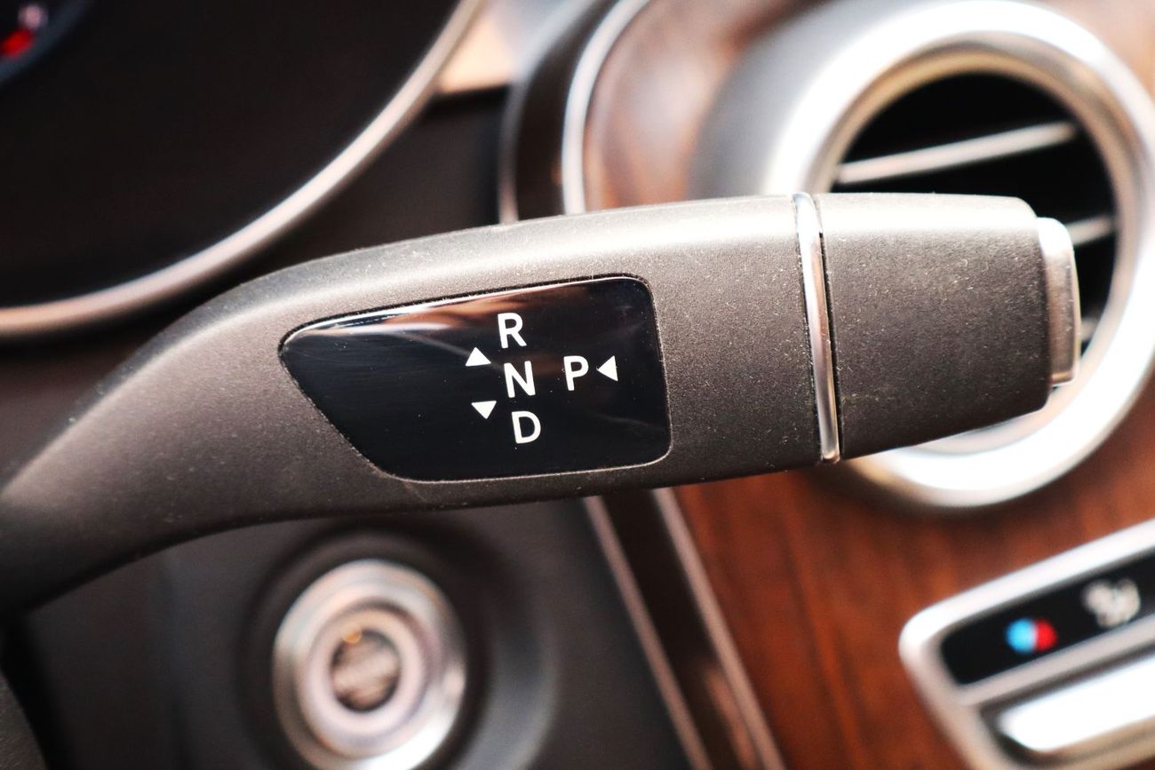 Mercedes-Benz C 300 AMG Pack 2.0L