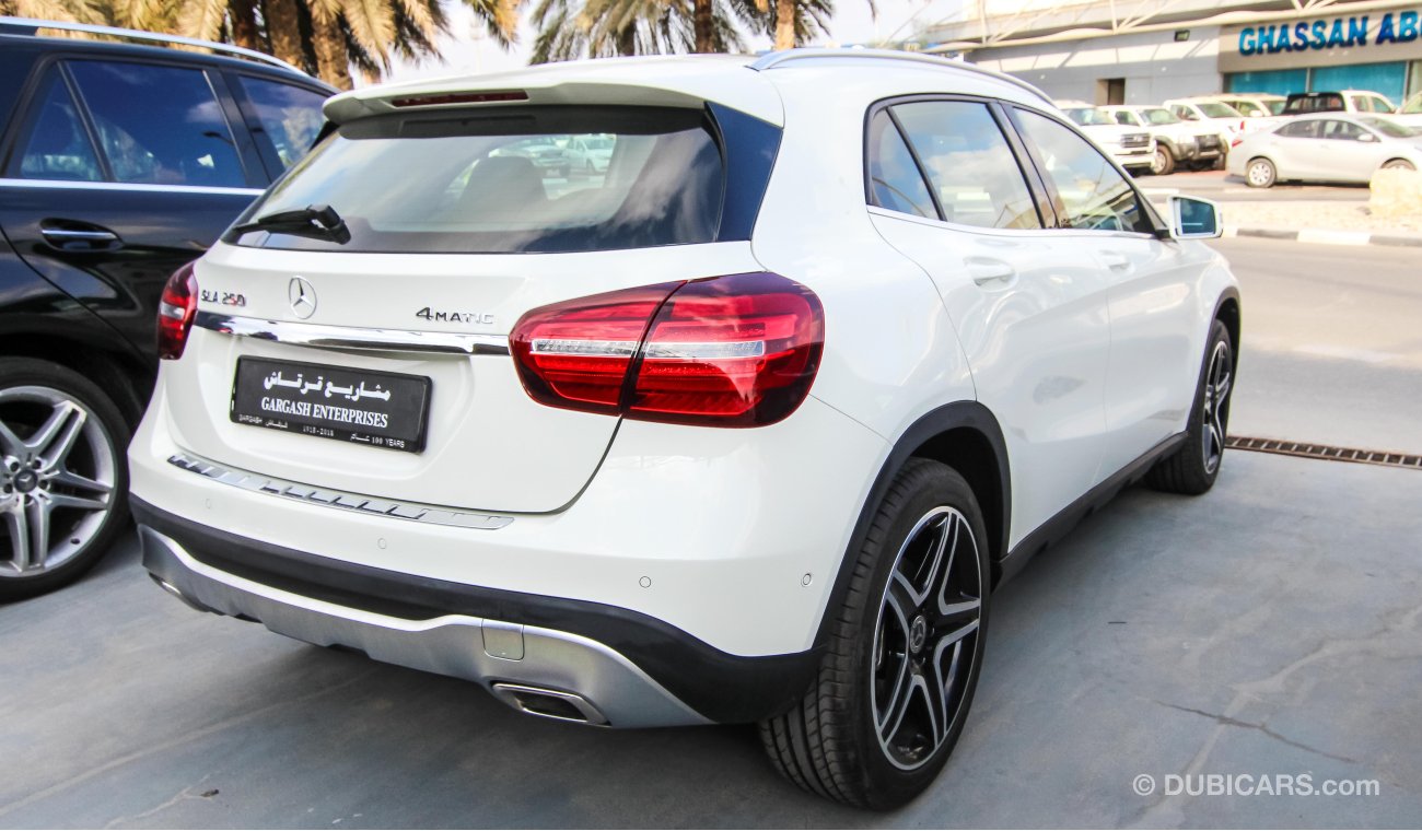 مرسيدس بنز GLA 250 4 Matic