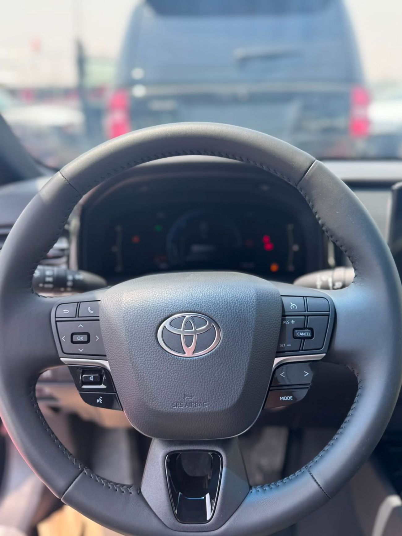 Toyota Camry GLE HEV