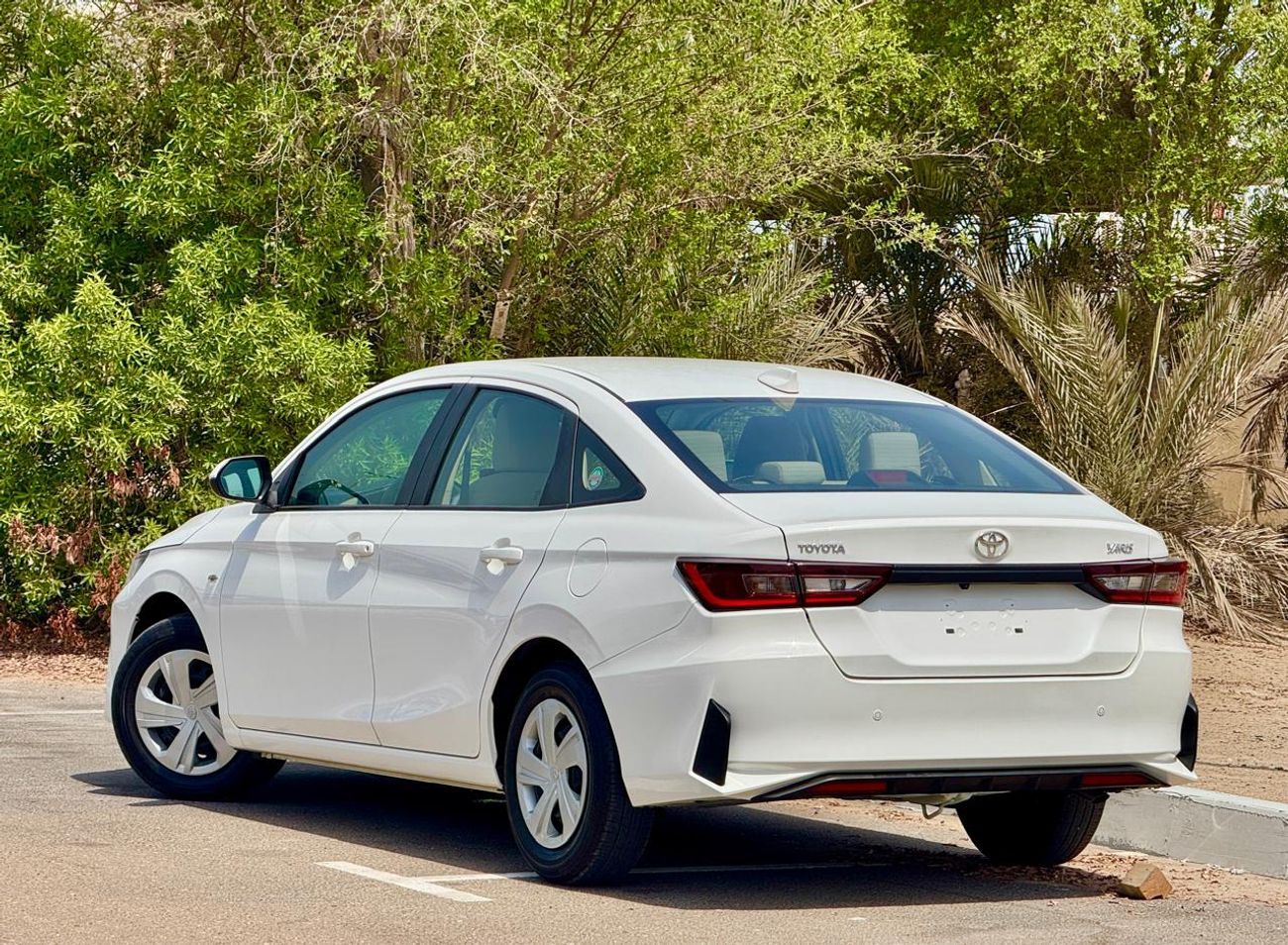 Toyota Yaris 1.5L E 780-Monthly l GCC l Camera, GPS l Accident Free