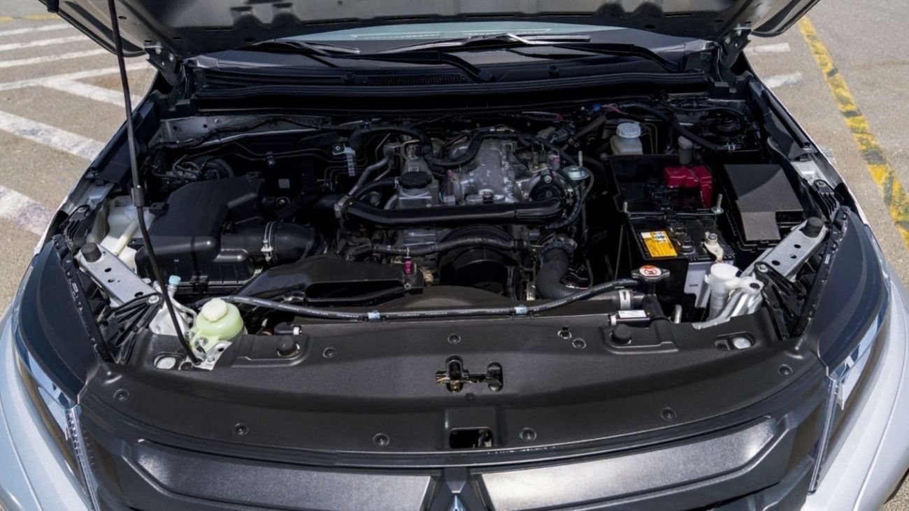 Mitsubishi L200 (LHD) MITSUBISHI L200 DC GL 2.5D MT 4WD MY2023 - SILVER