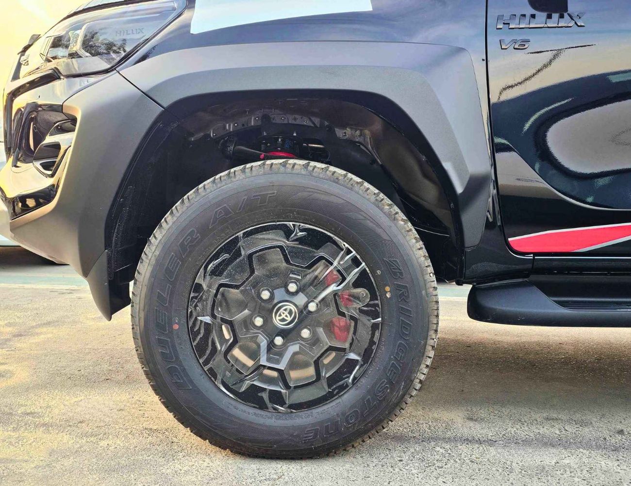 تويوتا هيلوكس GR SPORT/DOUBLE CABIN WIDE BODY/4.0L PETROL /OVER FENDER /360*CAMERA/DRIVER PWR SEATS (CODE #HGRPKW)