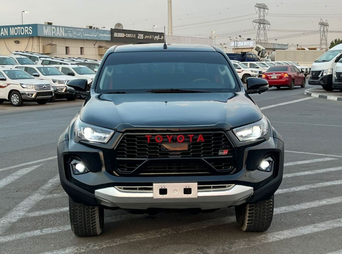 Toyota Hilux 2021 Modified GR Sport Black Edition - Trunk Cover -  2.7L V4 - AWD 4x4-360* CAM - Push