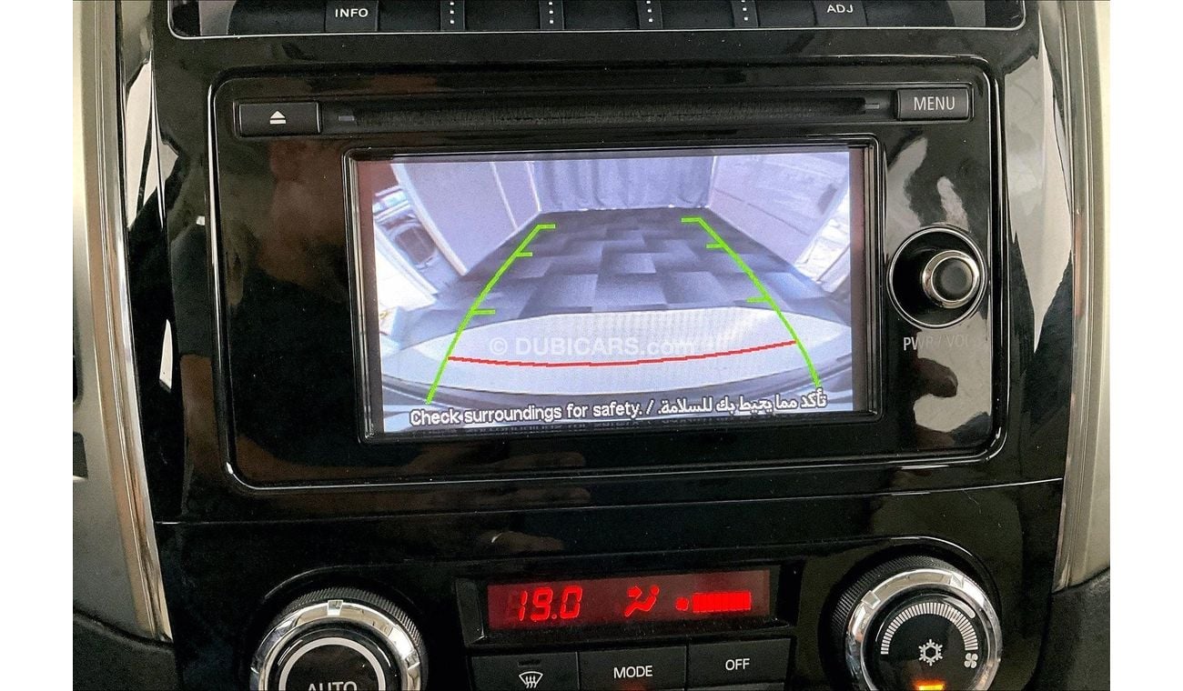 ميتسوبيشي باجيرو GLS Midline w/sunroof