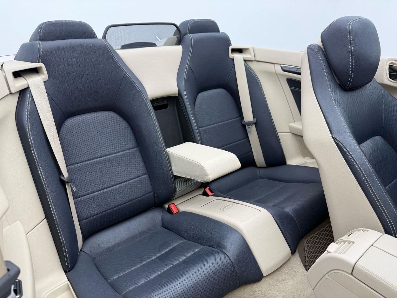 Mercedes-Benz E 400 AMG 3.0L 2016 Mercedes Benz E400 AMG Cabriolet, Full Service History, Excellent Condition, GCC