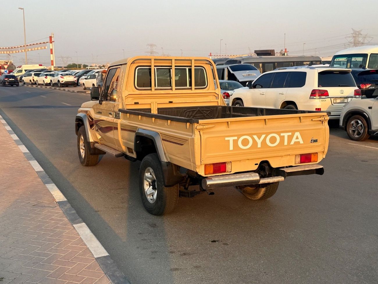 Toyota Land Cruiser Pick Up Toyota Landcuriser pickup single cabine 2016  V6 Petrol