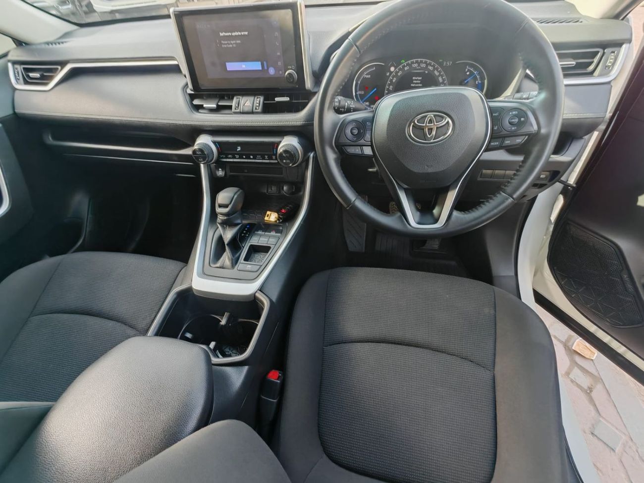 تويوتا راف ٤ 2.5L VXR Hybrid