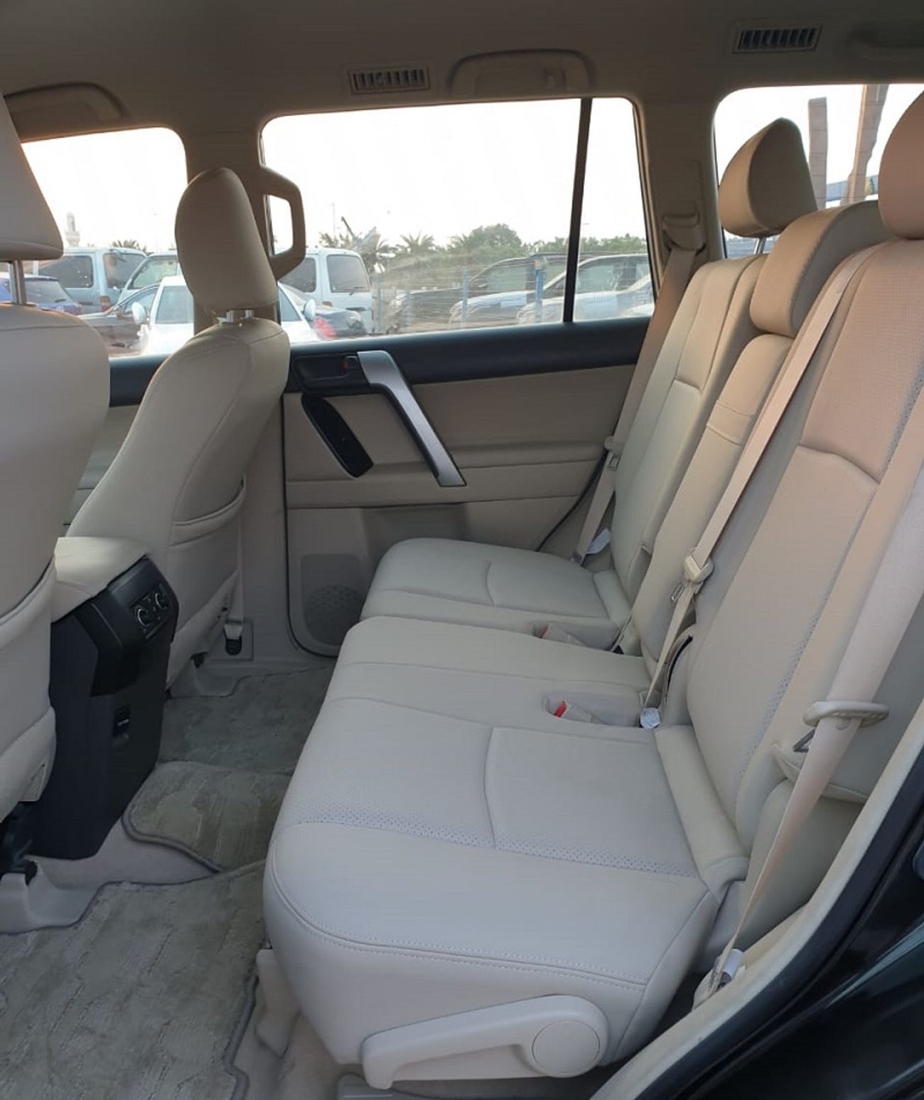 Toyota Prado 2.7L - TXL - 4X4 - PETROL