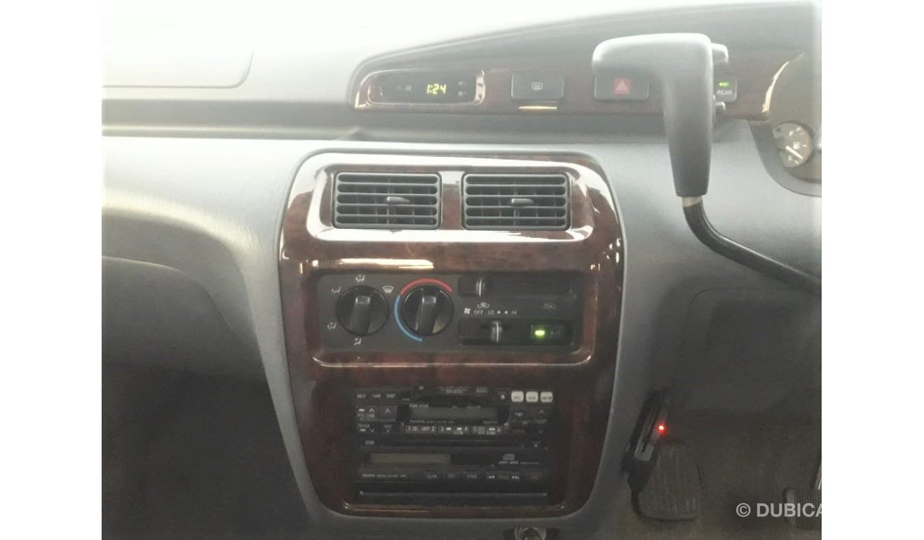 تويوتا نواه Toyota Townace Noha (Stock 832)