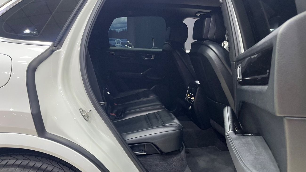 Porsche Cayenne STD