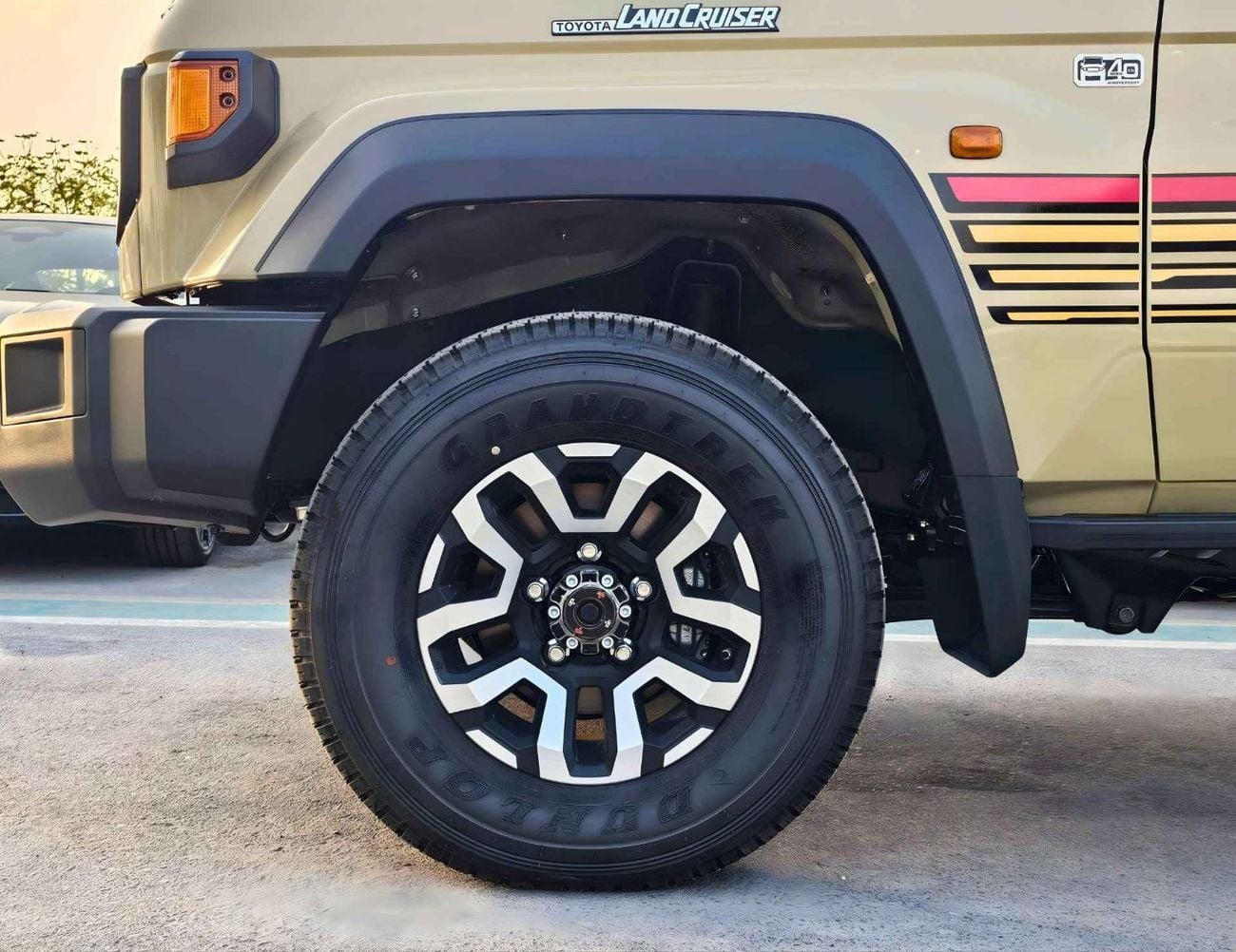 Toyota Land Cruiser Pick Up LC79 LX-Z1 / DOUBLE CABIN /2.8L V4 DIESEL A/T/DVD CAMERA/WINCH,SNORKEL/DIFF LOCK (CODE#LC79DC28A)