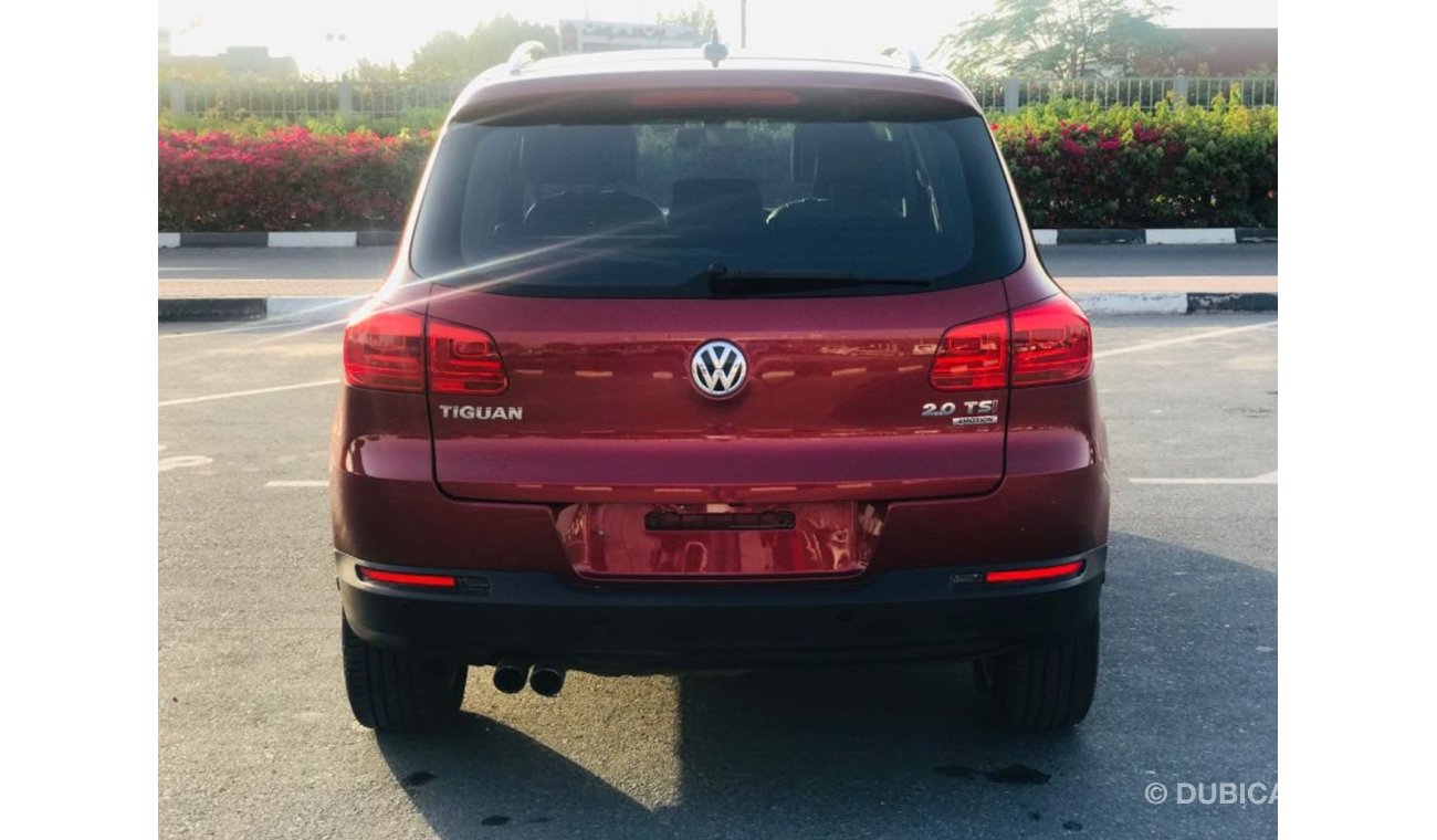 Volkswagen Tiguan 2012 Volkswagen Tiguan 2.0L Full Volkswagen service history | GCC specs