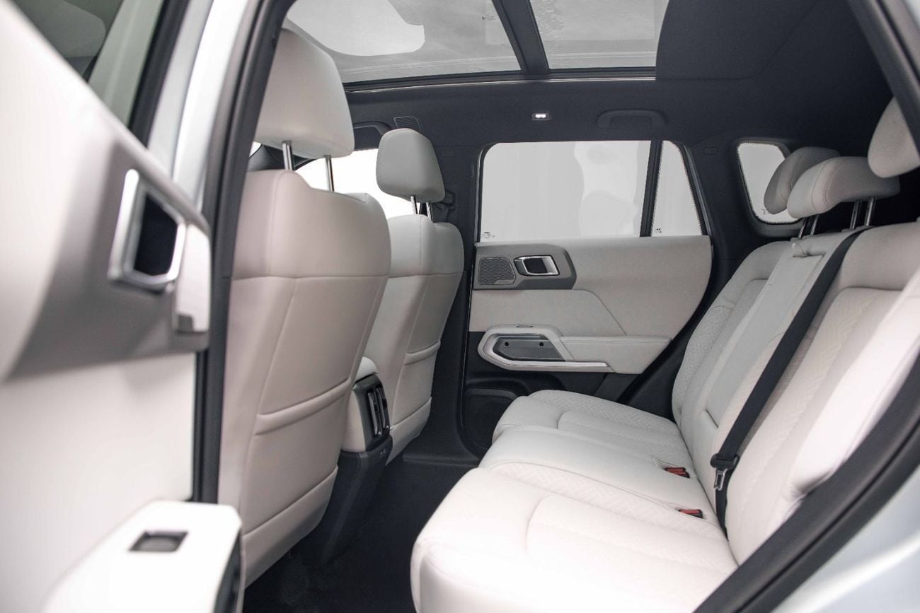 BYD Leopard Titanium 3 ID Ultra - Silver Inside Grey | Export Only