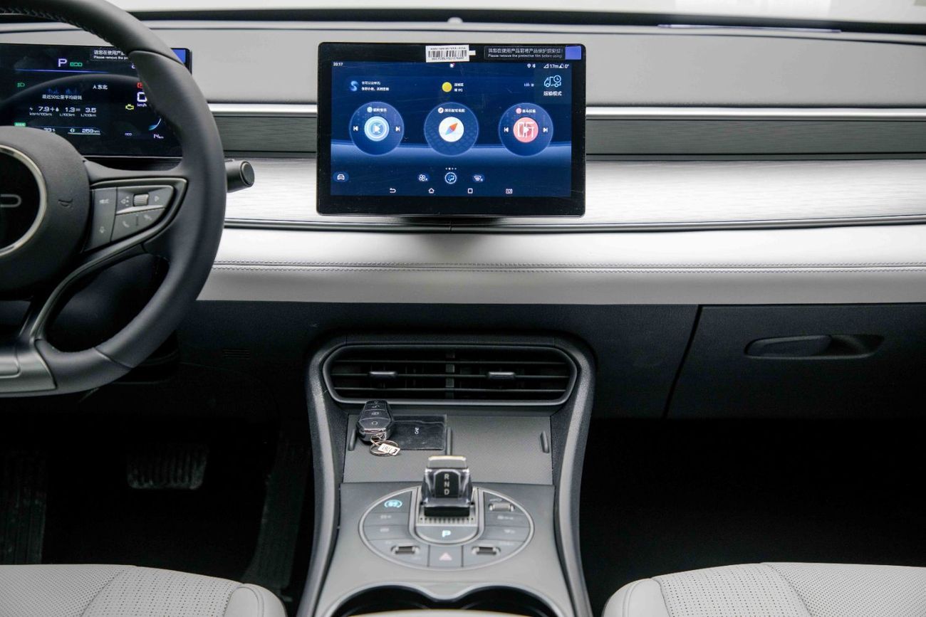 BYD Seal 05 DM-i ID Luxury 1.5L- White Inside Grey | Export Only