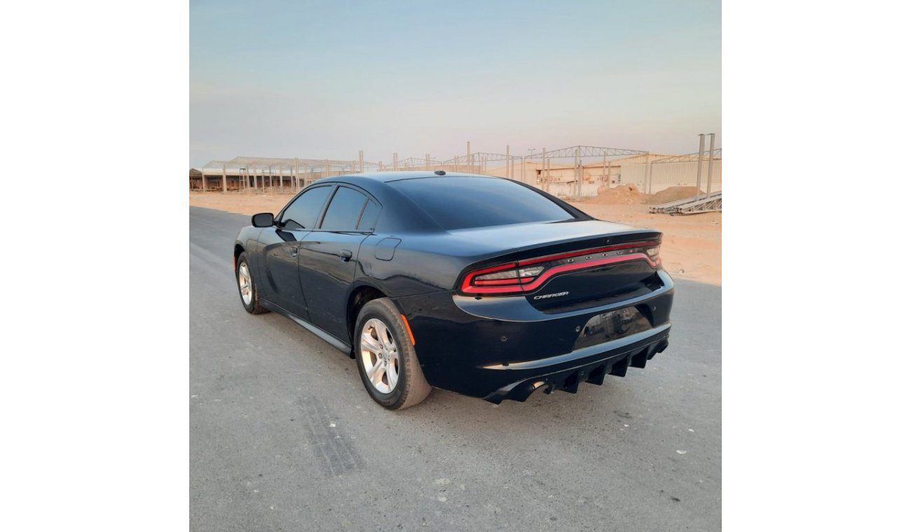 Dodge Charger 3.6L SXT (Base)