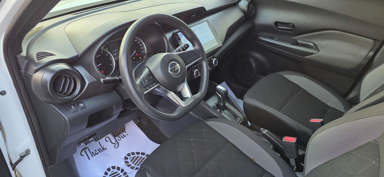 Nissan Kicks S