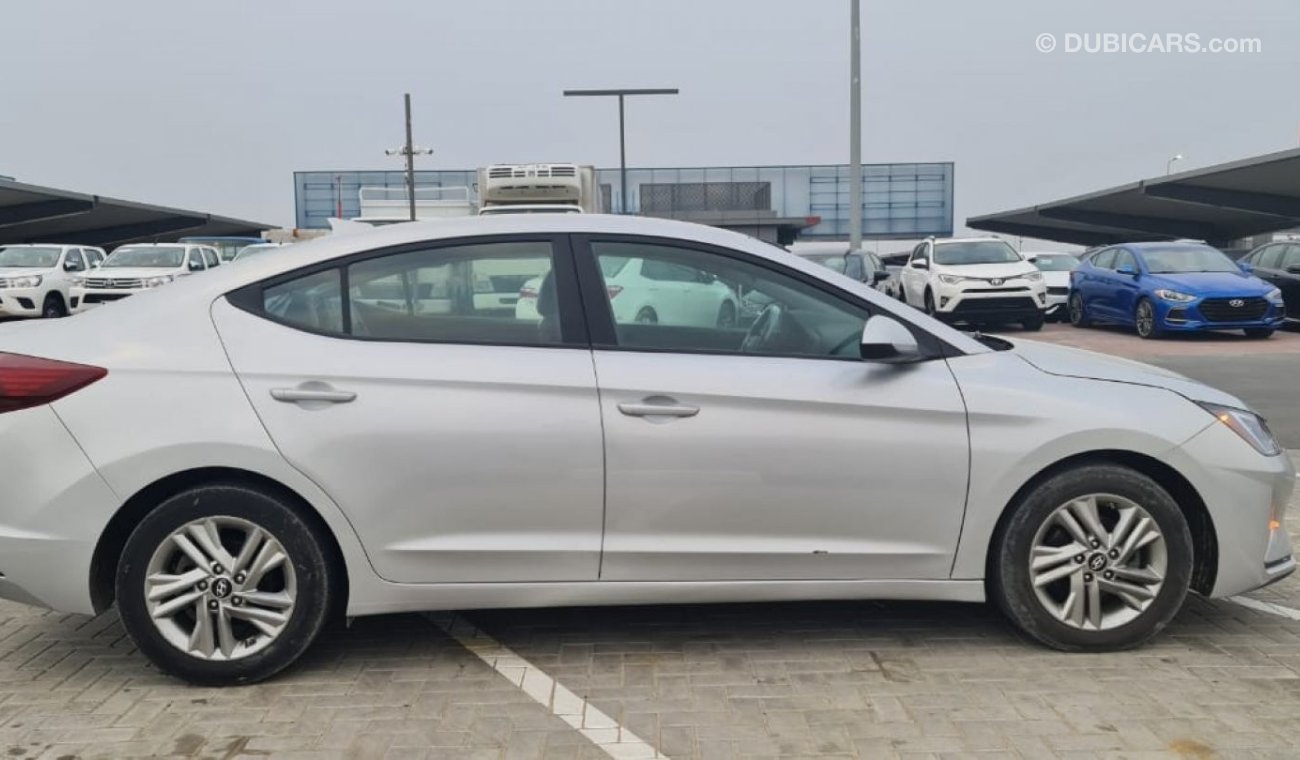 Hyundai Elantra GLS EXCELLENT CONDITION, LOW MILEAGE