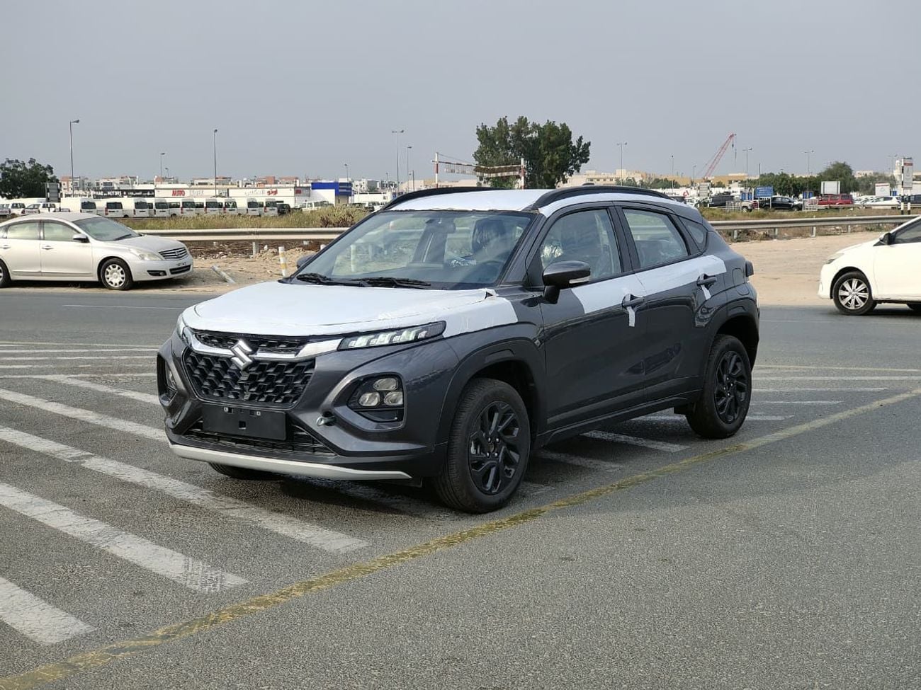 Suzuki Fronx GLX SUZUKI FRONX GL GREY 2026