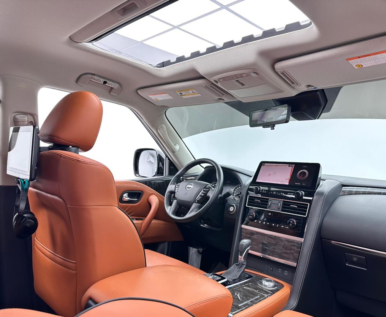 نيسان باترول 2024 Nissan Patrol Titanium SE, Feb/2027 Nissan Warranty, Nissan Full Service History, GCC