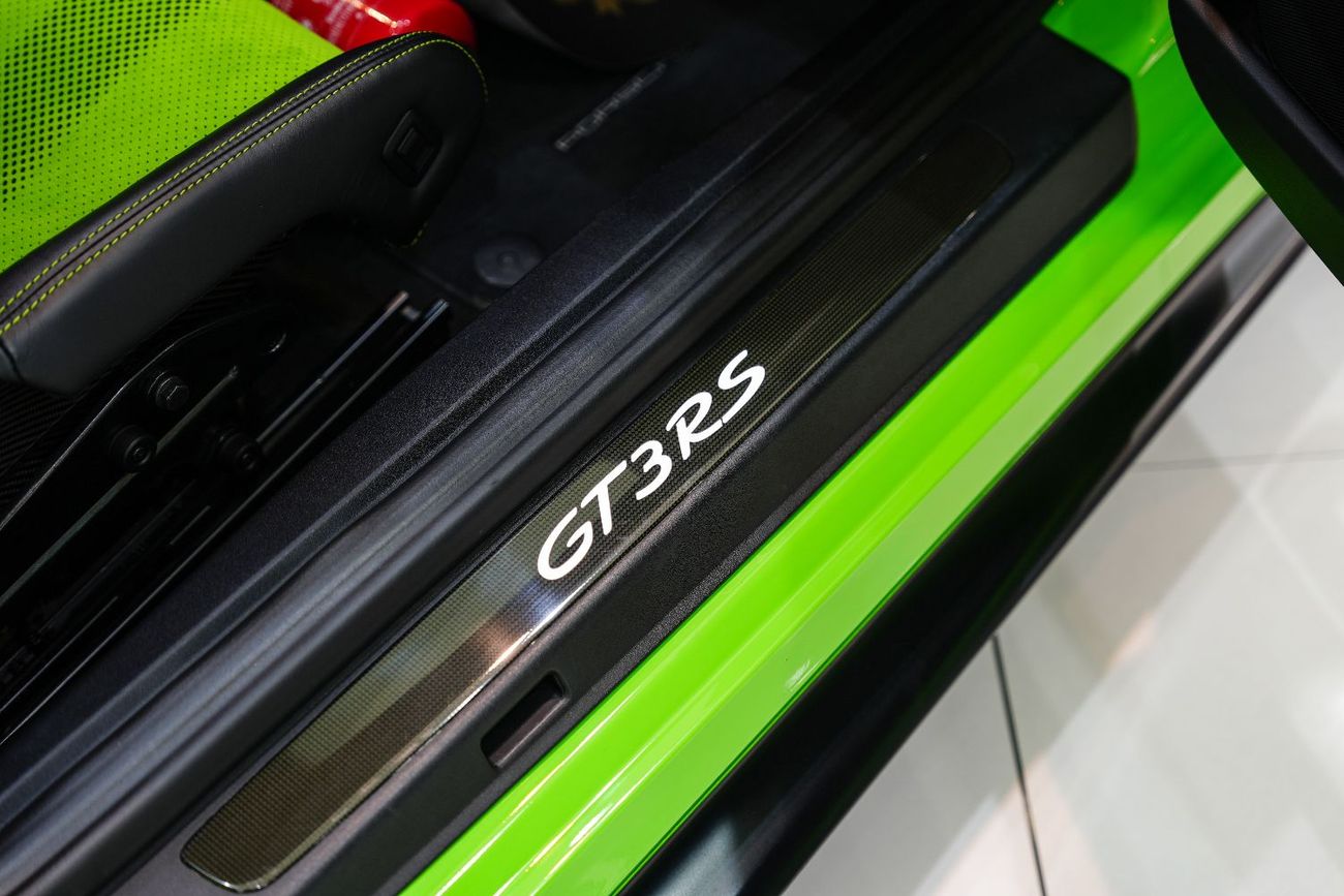 Porsche 911 GT3 RS 4.0L 2019 Porsche 911 GT3 RS, Carbon Bucket Seats, Sport Chrono Package, Dealer Warranty!!