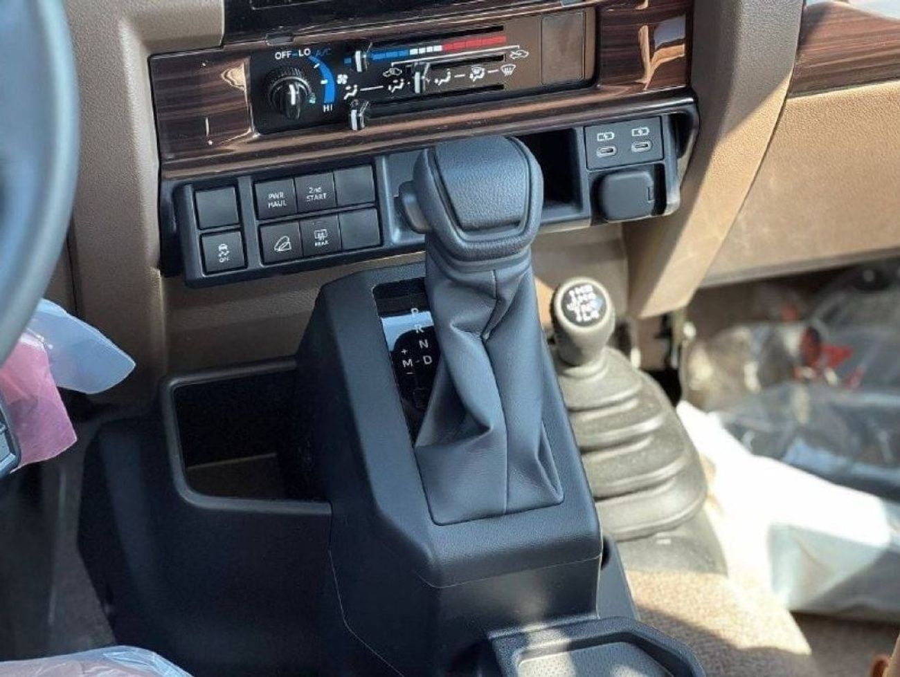 تويوتا لاند كروزر 70 LC76 2.8L DSL A/T // 2024 // FULL OPTION WITH  CRUISE CONTROL , DVD&REAR CAMERA // SPECIAL OFFER //