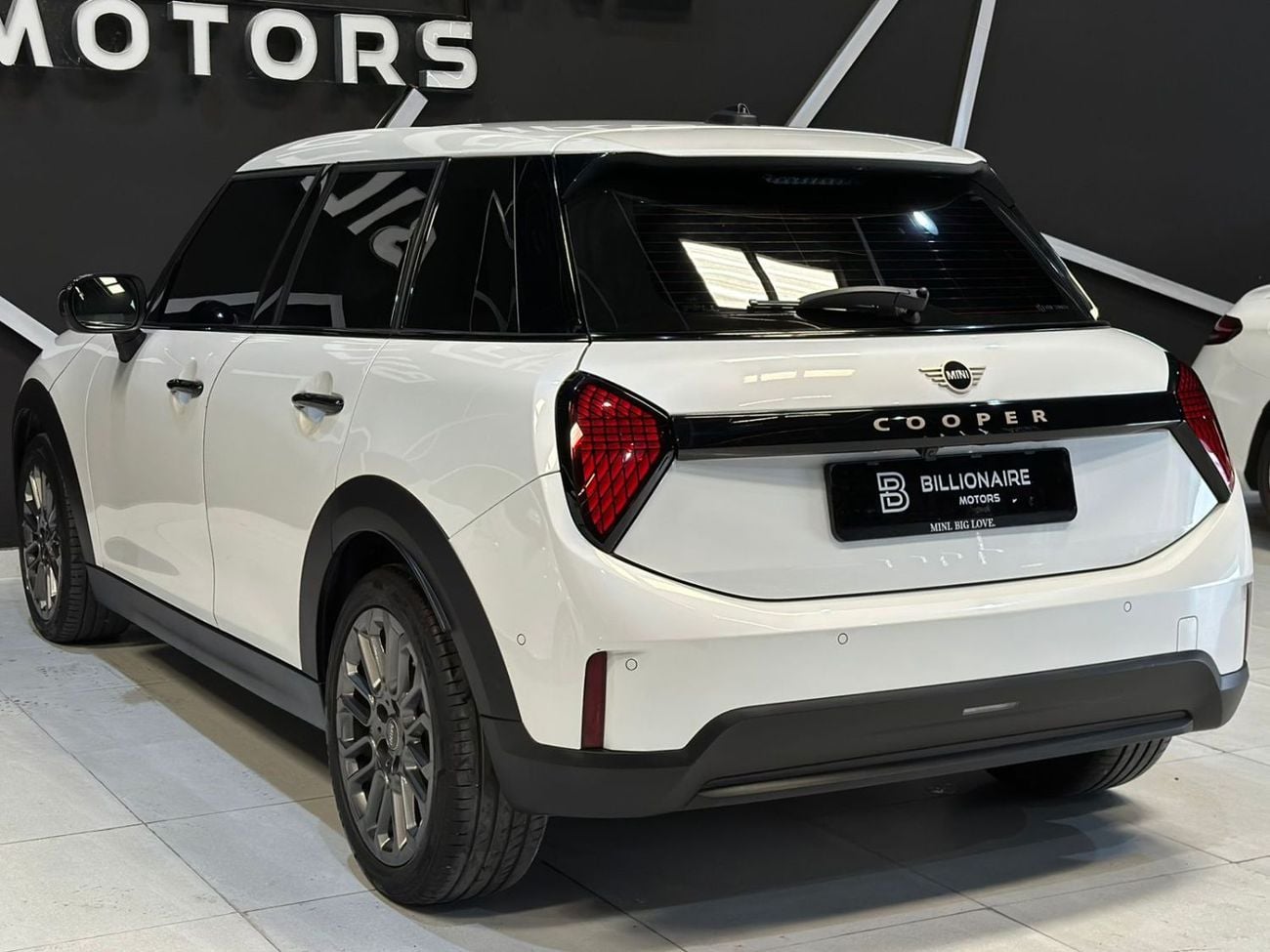 Mini Cooper Std 1.5L (5 Seater) MINI COUPER | 2025 | UNDER WARRANTY | KOREAN SPACE |