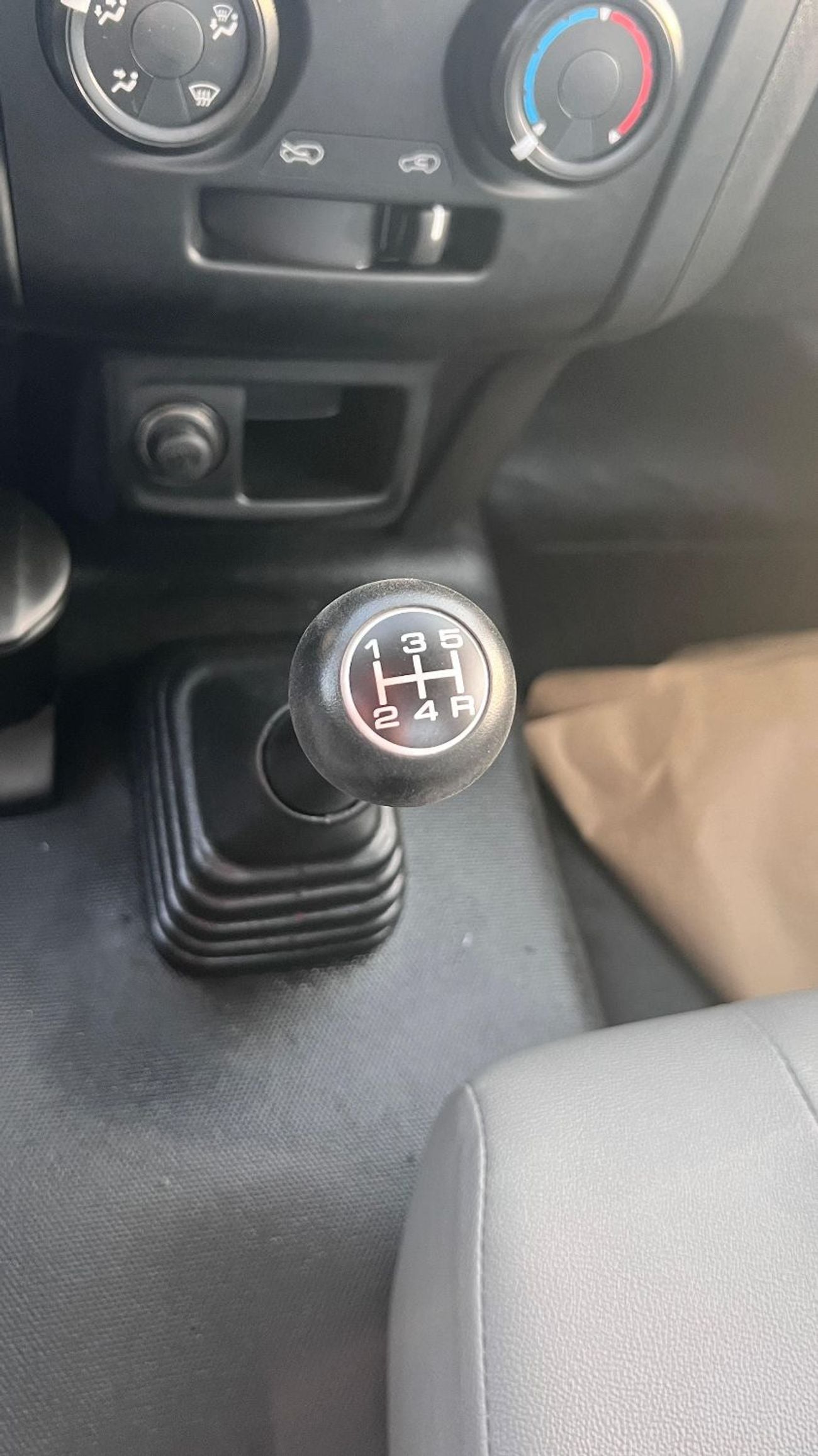 إيسوزو D ماكس STD Isuzu D Max SC 4x2 Engine 2.5L MY 2026