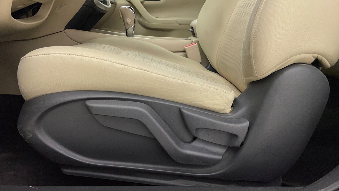 نيسان ألتيما SV 2.5 | بدون دفعة مقدمة | اختبار قيادة مجاني للمنزل