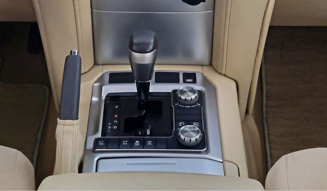 Toyota Land Cruiser GXR  V8 5.7L-8CYL UPGRADED TO LEXUS EXCELLENT CONDITION