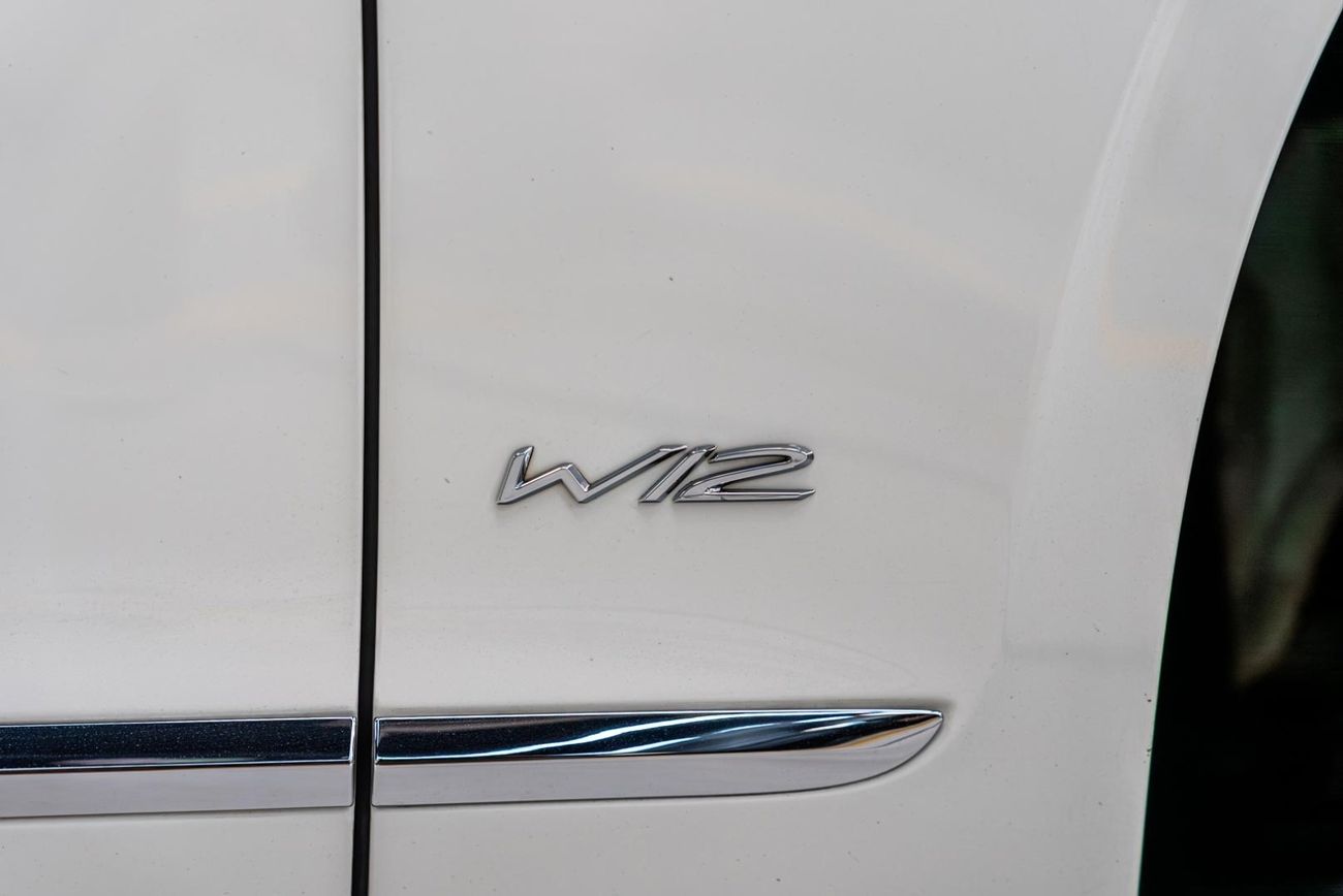 Bentley Flying Spur 6.0T W12