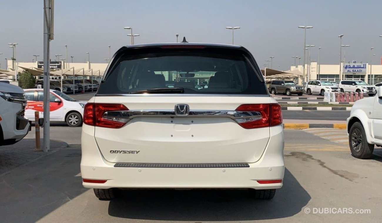 Honda Odyssey 2019 Full Options V6 Ref# 571