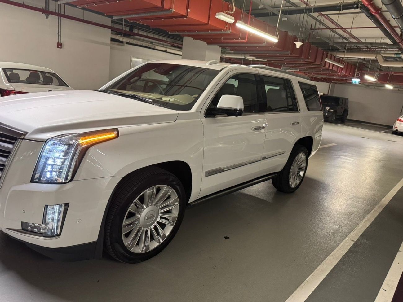 Cadillac Escalade Premium 6.2L