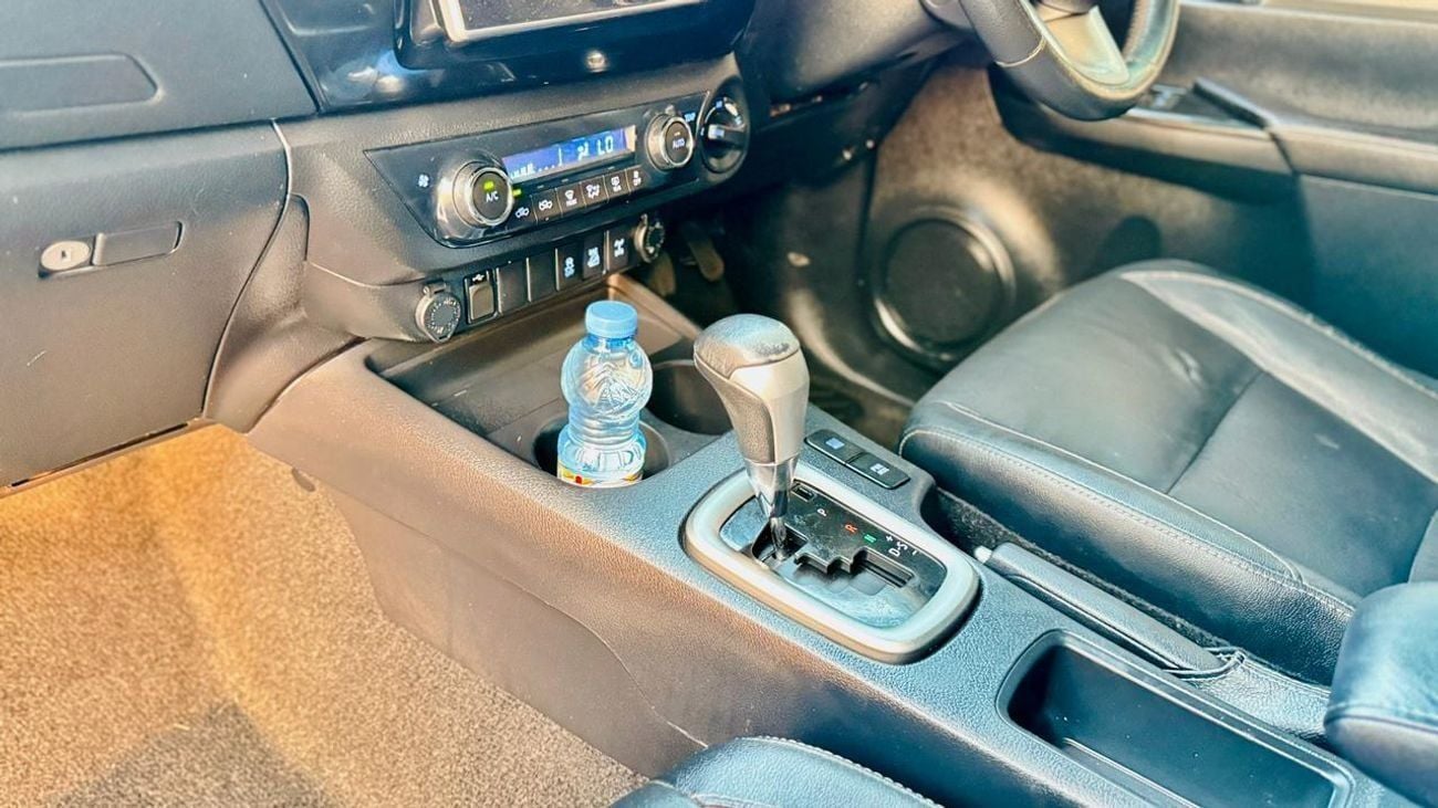 Toyota Hilux DOUBLE CABIN | 2.8L DIESEL ENGINE | AUTOMATIC TRANSMISSION | RHD | 4WD