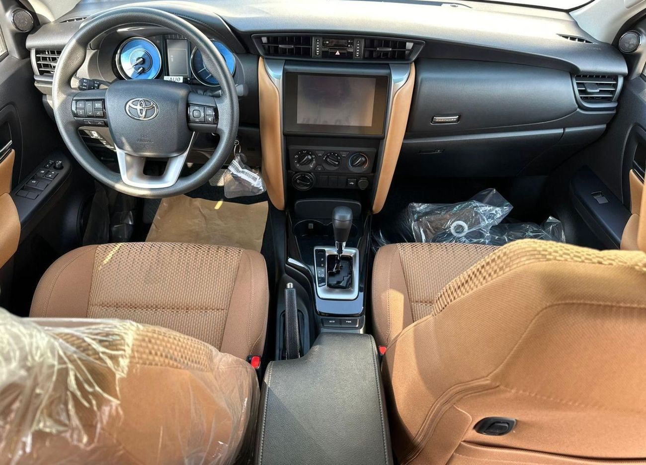 تويوتا فورتونر 2025 Toyota Fortuner 4x4 2.4L Diesel AT