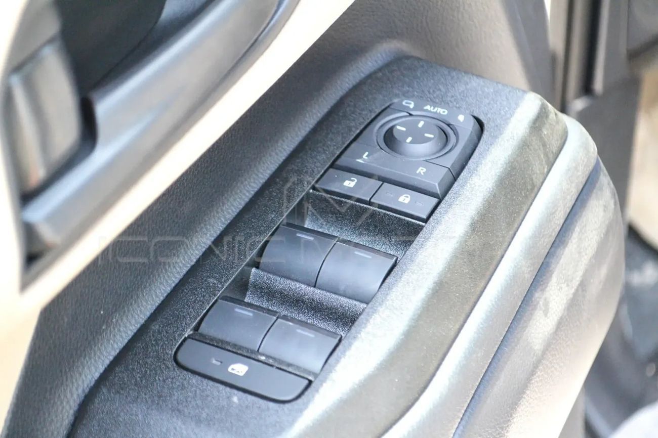 تويوتا برادو TOYOTA PRADO TXR 2.8L DIESEL 4X4 A/T MY25