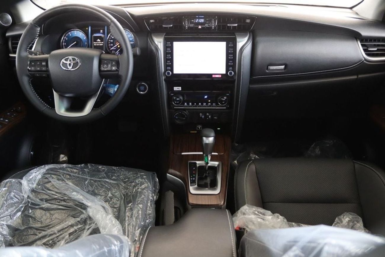 تويوتا فورتونر 2025 FORTUNER VXR 4.0 V6 PETROL/GASOLINA - **EXPORT ONLY**التصدير فقط خارج الخليج**