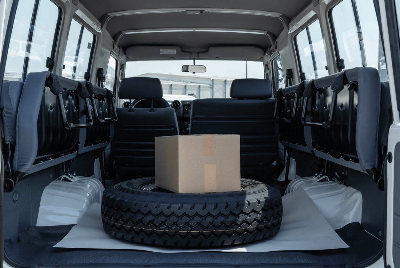 Toyota Land Cruiser 70 ECT0126 - 2025 Toyota LC78  Hardtop 3 Doors - 4.2L Dsl Mt Std White