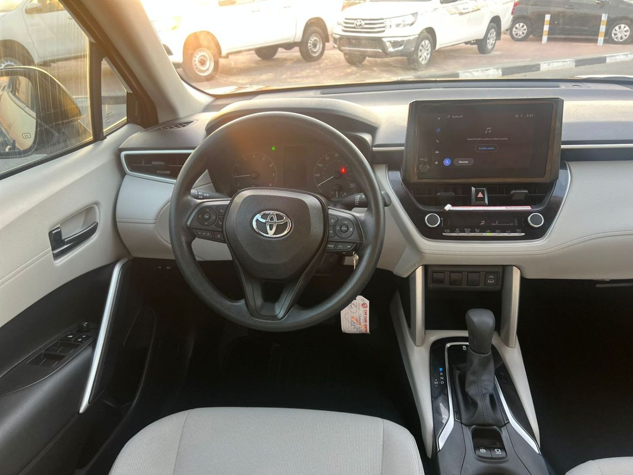 Toyota Corolla Cross 2025 Toyota Corolla Cross L Low Mileage - 2.0L V4 - Rear Camera