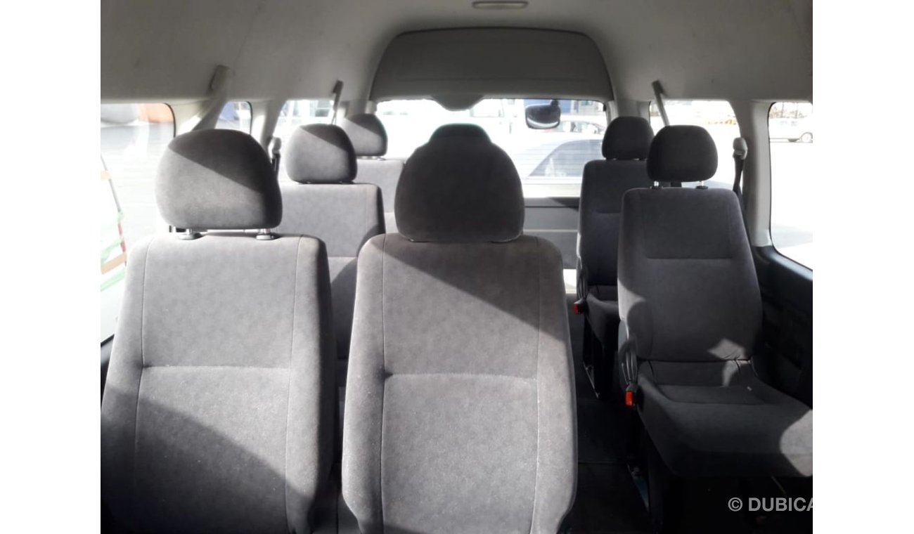 تويوتا هاياس Hiace Commuter RIGHT HAND DRIVE  (Stock no PM 551 )