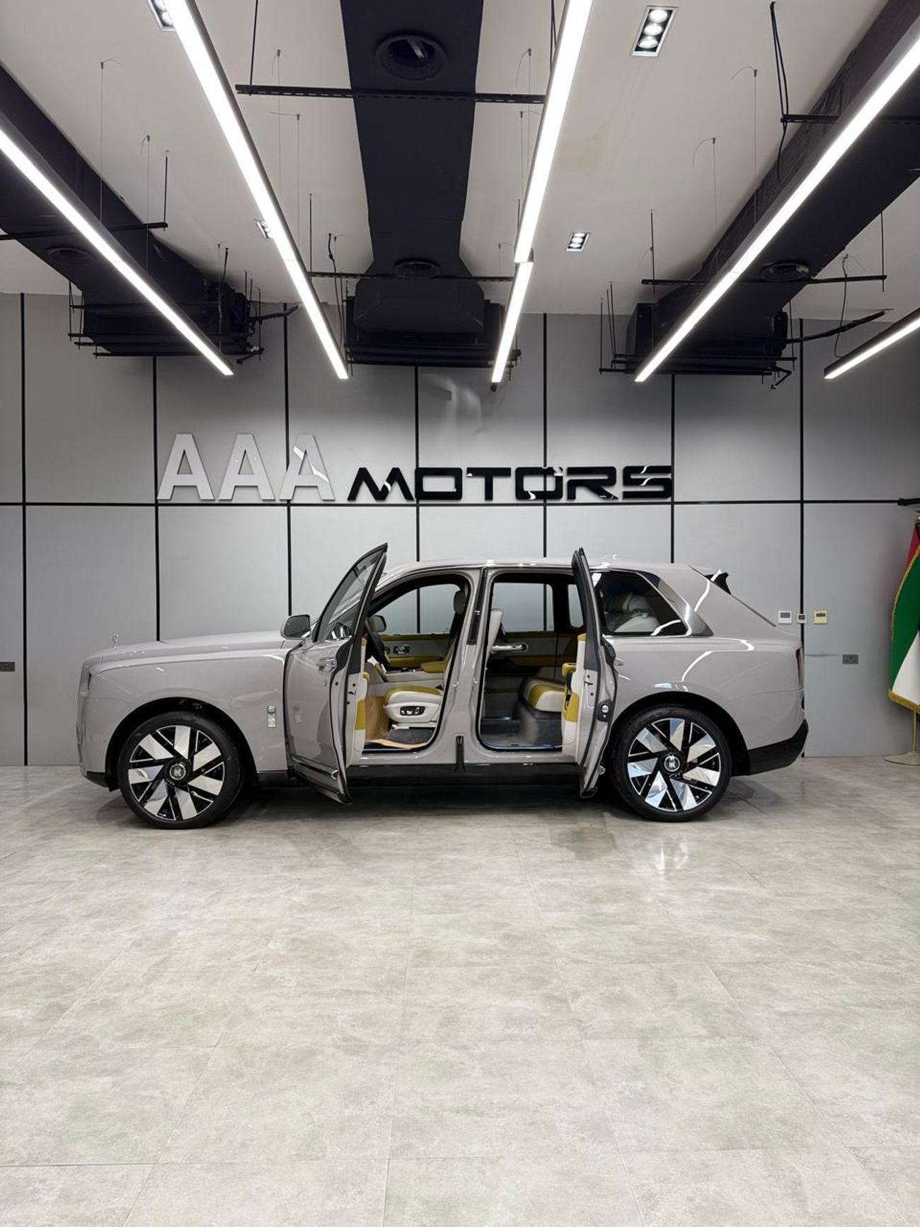 Rolls-Royce Cullinan | Brand New | GCC Specs | 4 Years Warranty & Service | Open Mileage