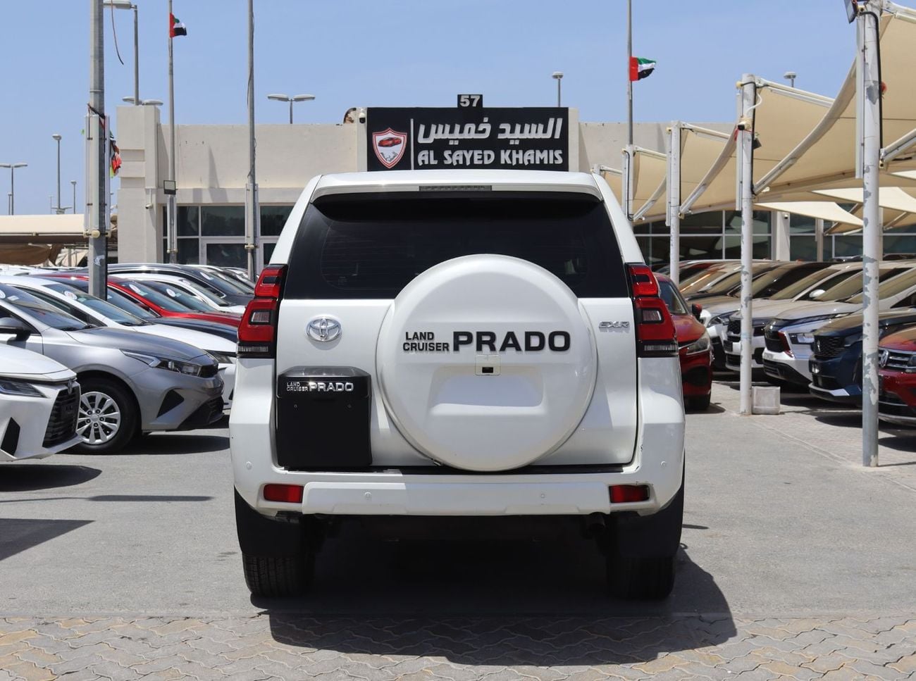 Toyota Prado EXR 4.0L 4WD Toyota Prado - 2019 - GCC - 4.0L - 6 (V )- 7 Seats - 4*4 - Excellent Condition Inside a