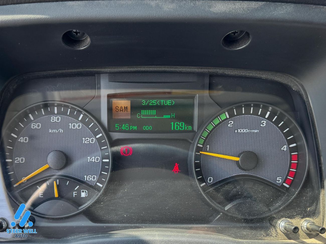 ميتسوبيشي فوسو كانتير Truck | 3.0L Diesel | Euro 5 | Short Chassis | RWD | White | GCC Specs