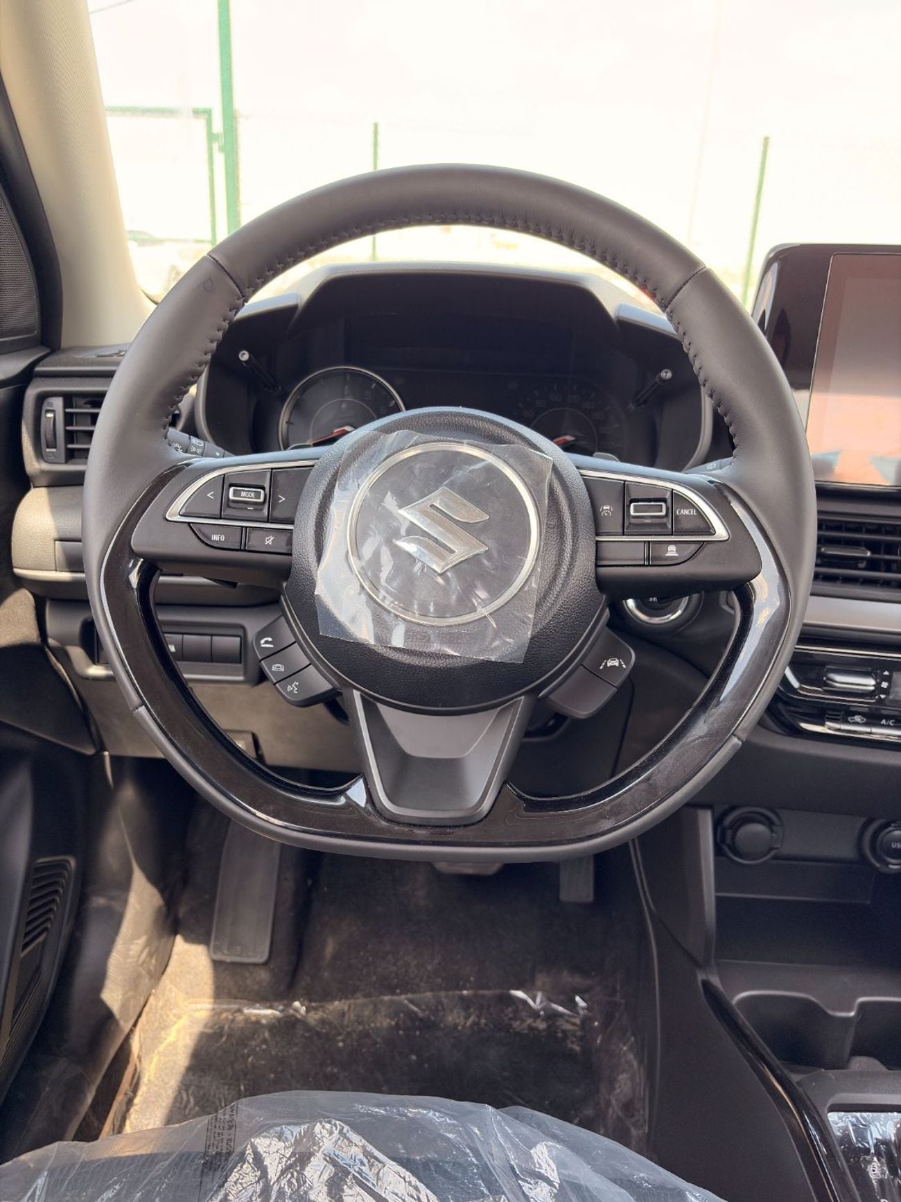 سوزوكي سويفت Suzuki Swift GLX, 1.2L Petrol A/T