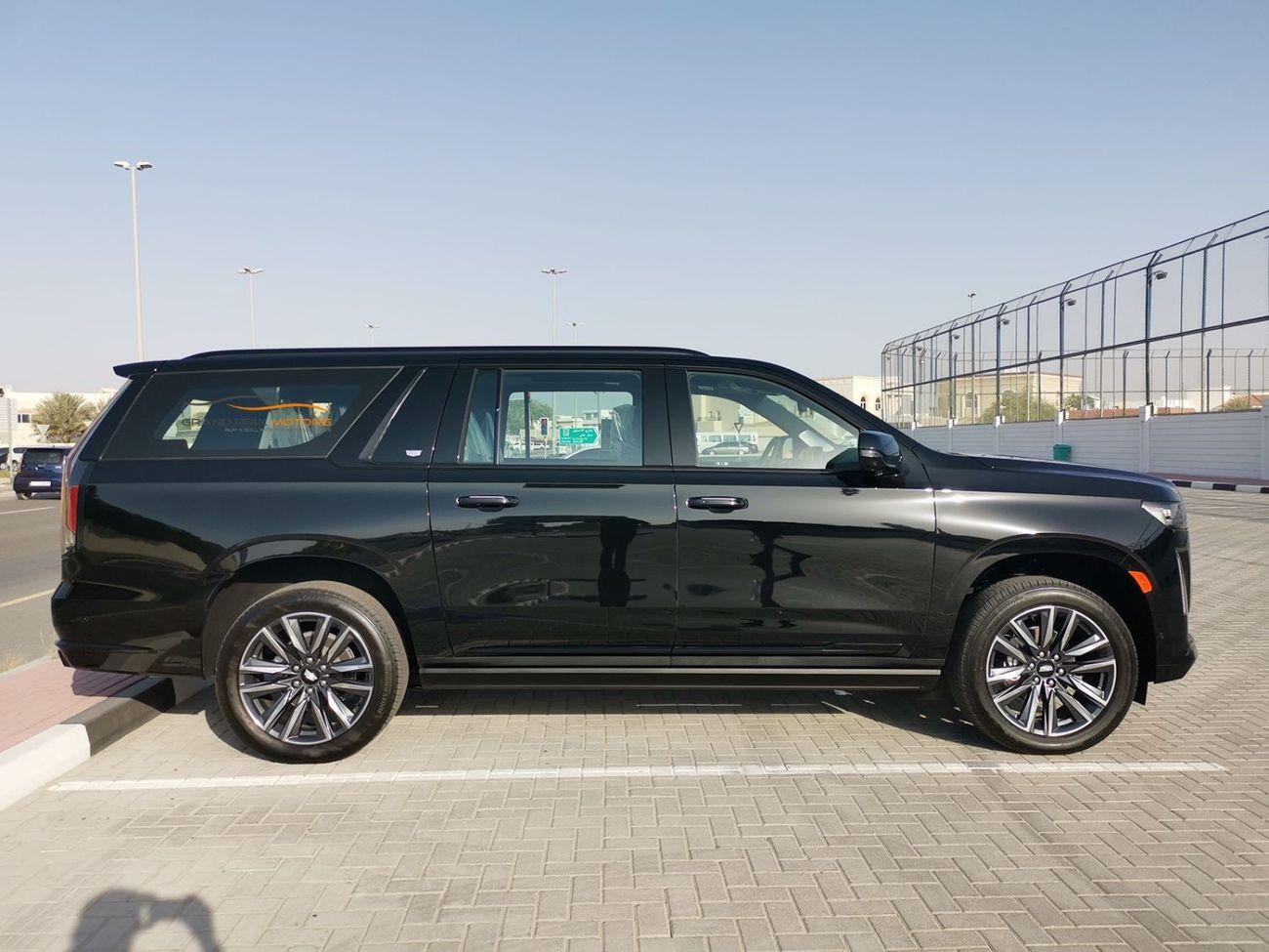 Cadillac Escalade Cadillac Escalade ESV Sport Platinum (LONG WHEEL) *BRAND NEW2024 Model GCC Specs With 5Years Warrant