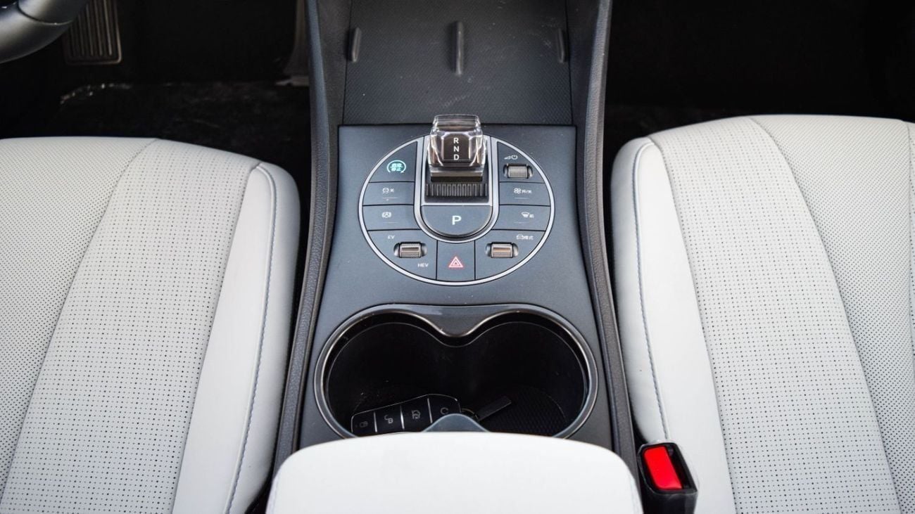 BYD Seal 05 DM-i BYD Seal 05 Dmi 55klm Ev - Plug-in Hybrid 2025