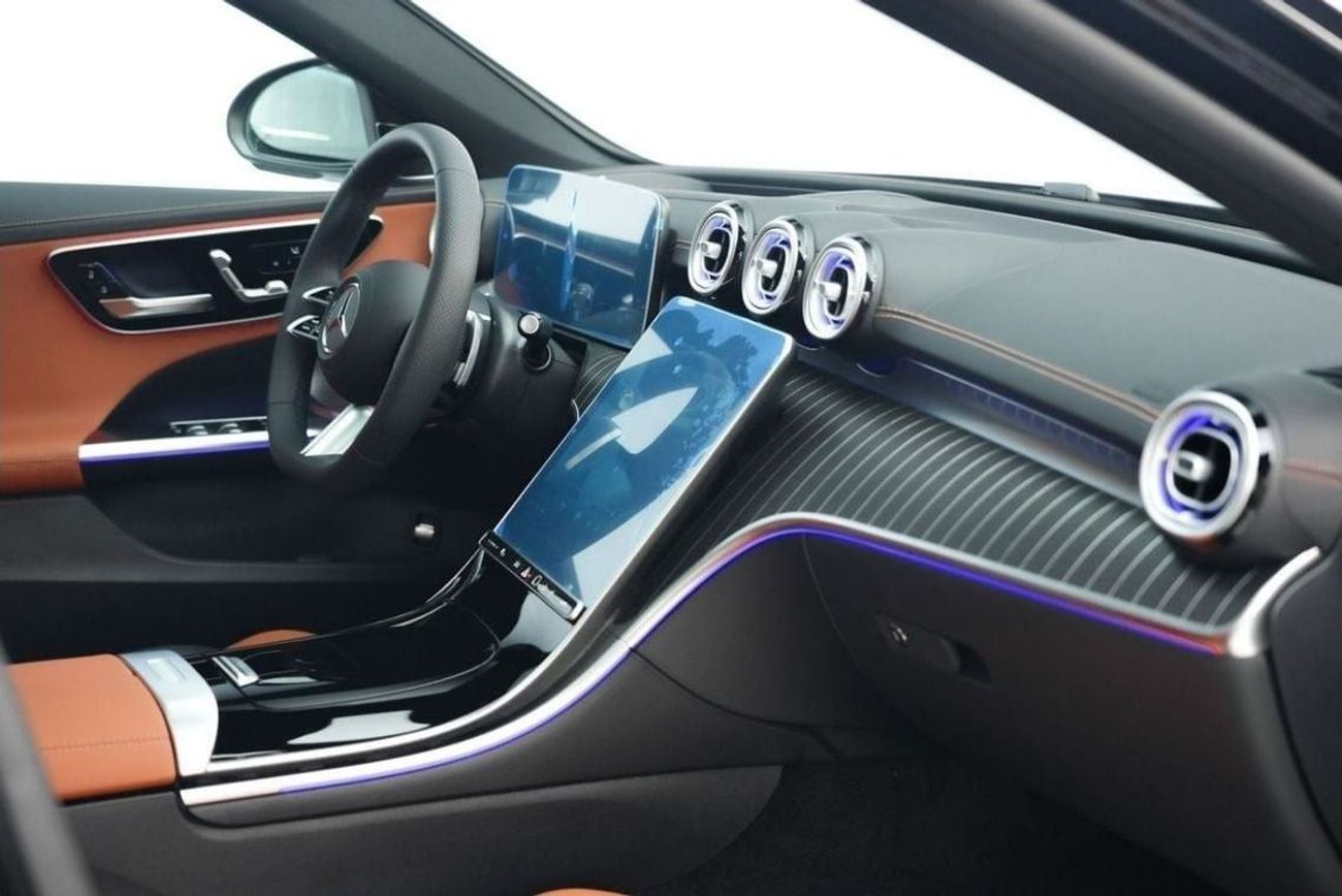 مرسيدس بنز C 200 Mercedes-Benz C 200 | 2025 GCC 0km | Agency Warranty | AMG Package |