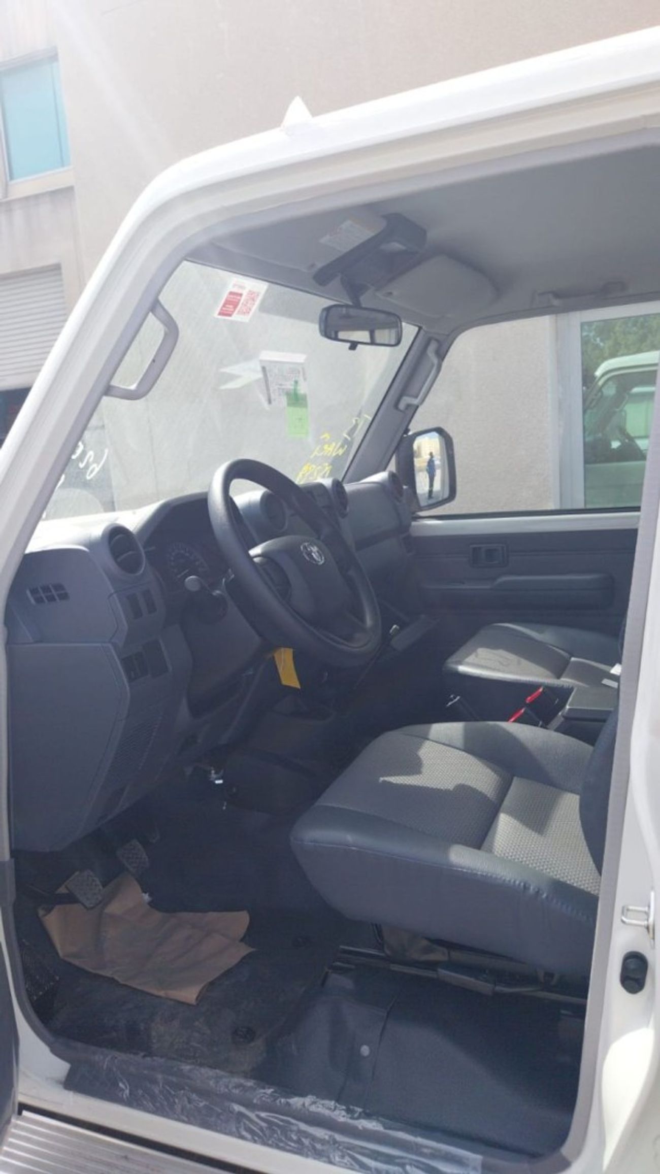 Toyota Land Cruiser Pick Up LC 79 Double Cab 2.8L Manual Turbo Diesel I 2025 I 0 KM I With Warranty