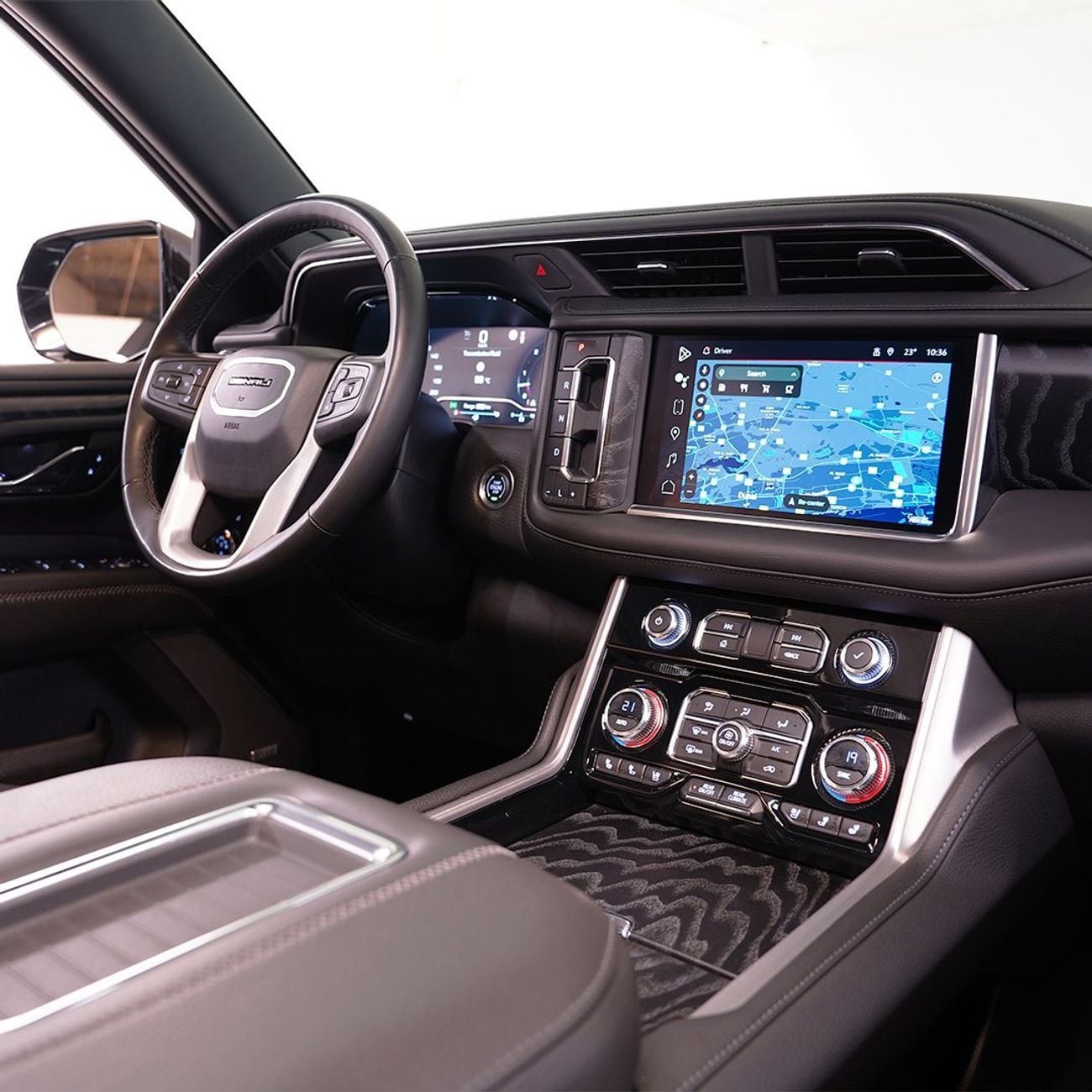 GMC Yukon 6.2 V8 Denali (AWD) 2023 GMC Black Edition, 2028 GMC Warranty + Service Pack, Captain Seats, 7 Seate
