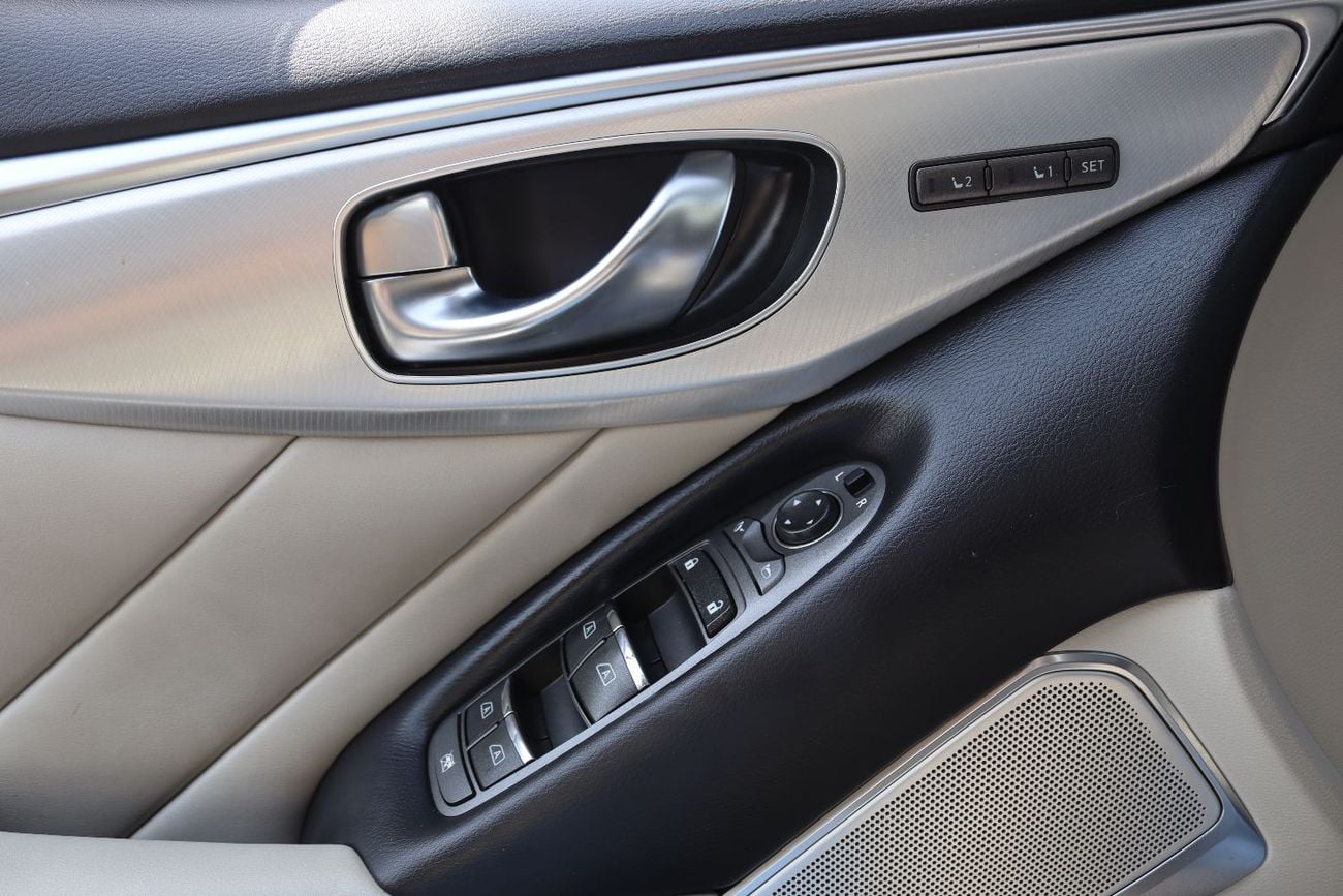 Infiniti Q50 Luxe 3.0L Infiniti Q50 - 2021  - GCC- Full Option - Accident-Free - 6(V) - 3.0L - Excellent Conditio