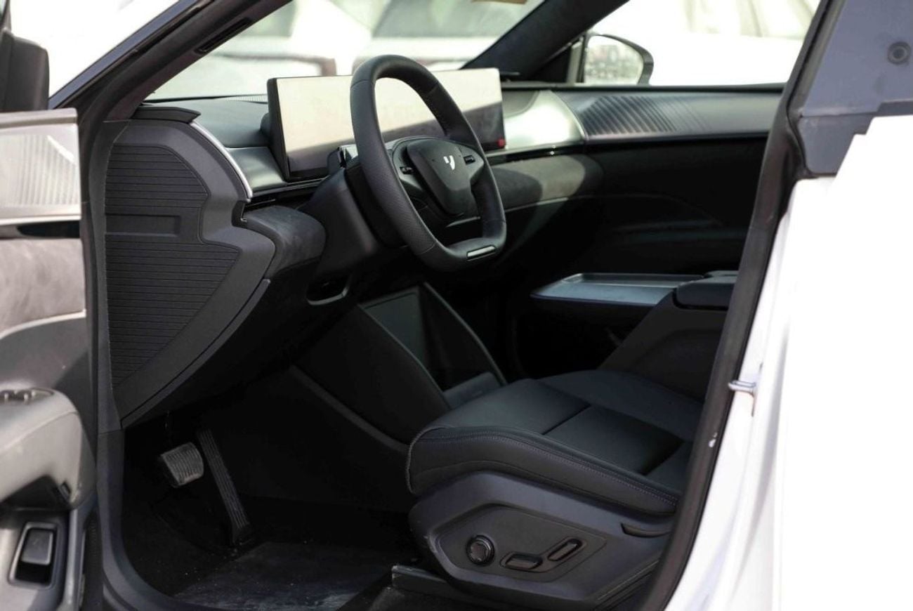 Jidu 1 Max EV - White Inside Black | Export Only
